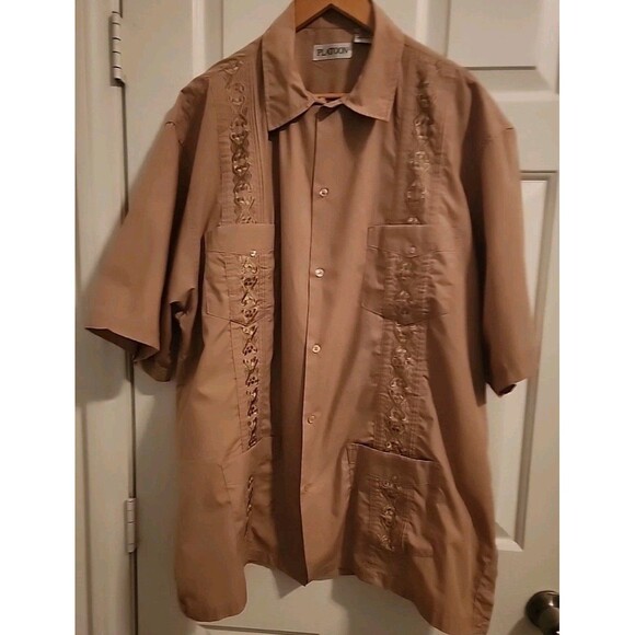 Platoon Mens XXL Button Up Tan Shirts Short Sleeve Light Embroidered - Picture 1 of 9